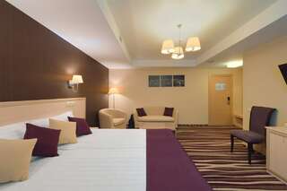 Гостиница Дегас Лайт Воронеж Однокомнатный номер полулюкс, Junior Suite-2